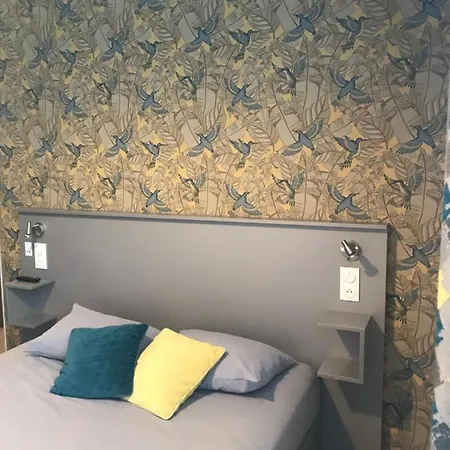 Apartahotel Smart République 3*