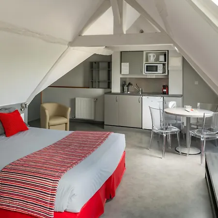 Smart Republique Aparthotel Caen