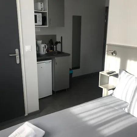 Smart République Apartahotel