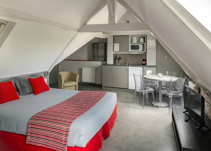 Smart Republique Aparthotel Caen