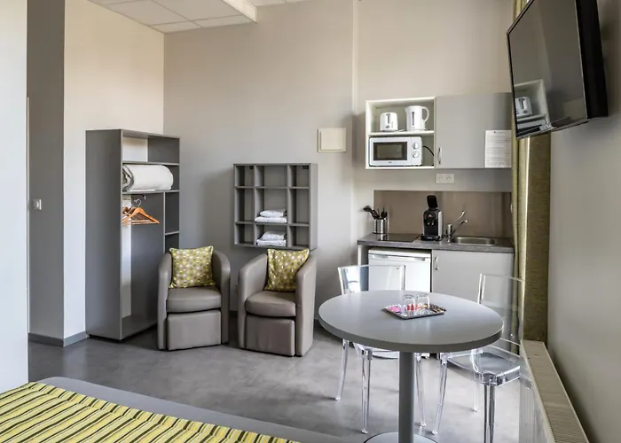 Smart Republique 3* Caen