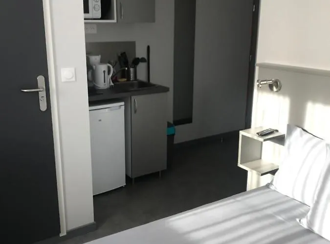 Smart Republique Aparthotel